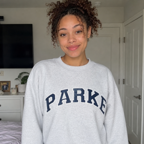 Click to view full screen Parke Women’s Relaxed Fit Crewneck Sweatshirt photo review
