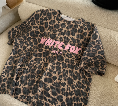Click to view full screen White Fox Women's Leopard Pattern Design Personalized Short Sleeve photo review