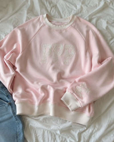Women’s Lace-Embroidered Oversized Crewneck Sweatshirt – Relaxed Fit Long Sleeve Pullover photo review